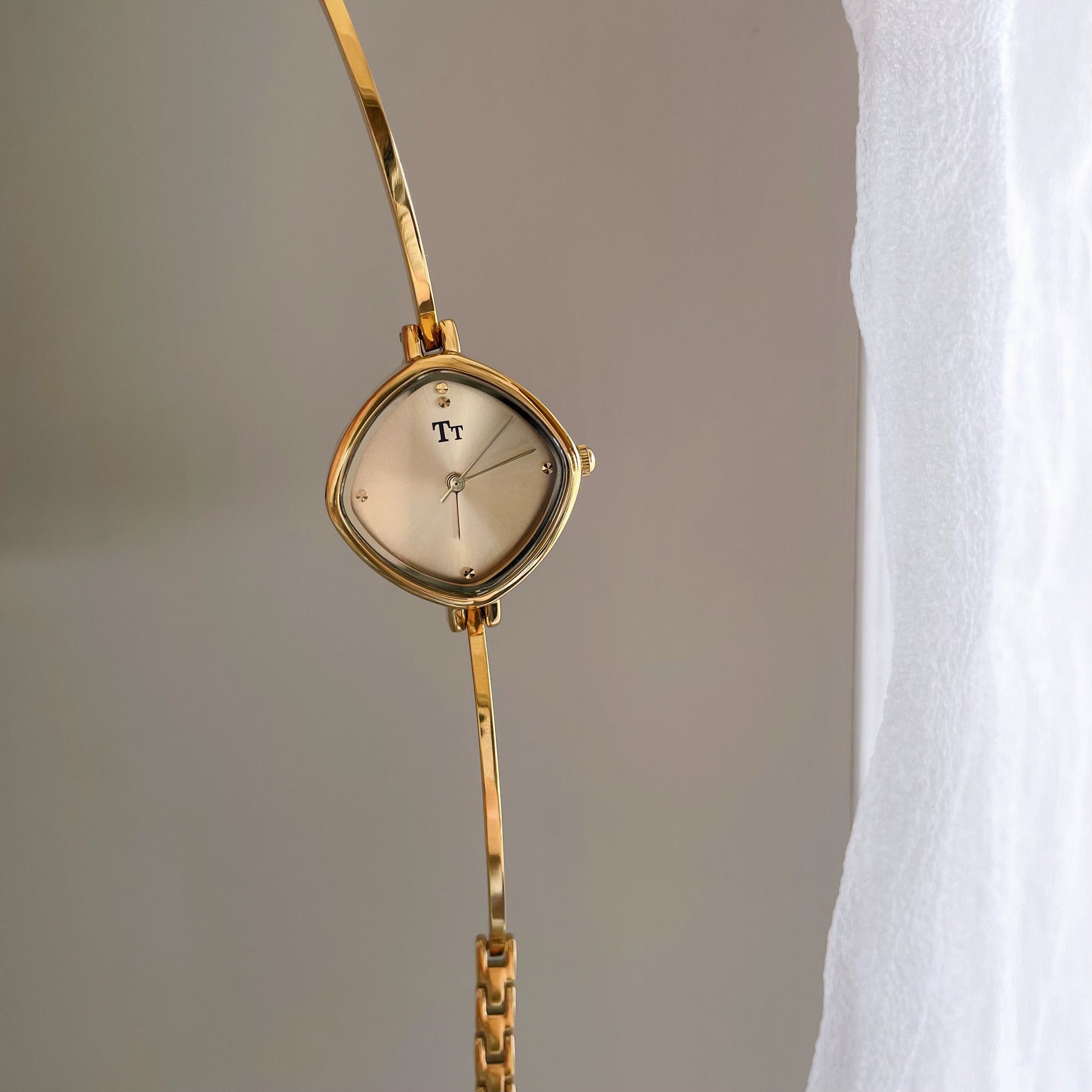 Anabel Petite Bracelet Watch - Gold Gold Dial [X0HCZBKQ]