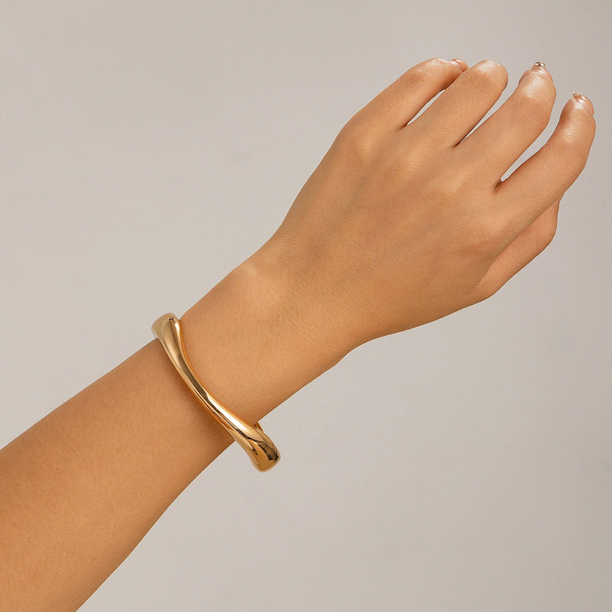 Ailynn Asymmetrical Pleated Metal Bracelet - Bracelet Gold Style 2 [KOHZQJUT]