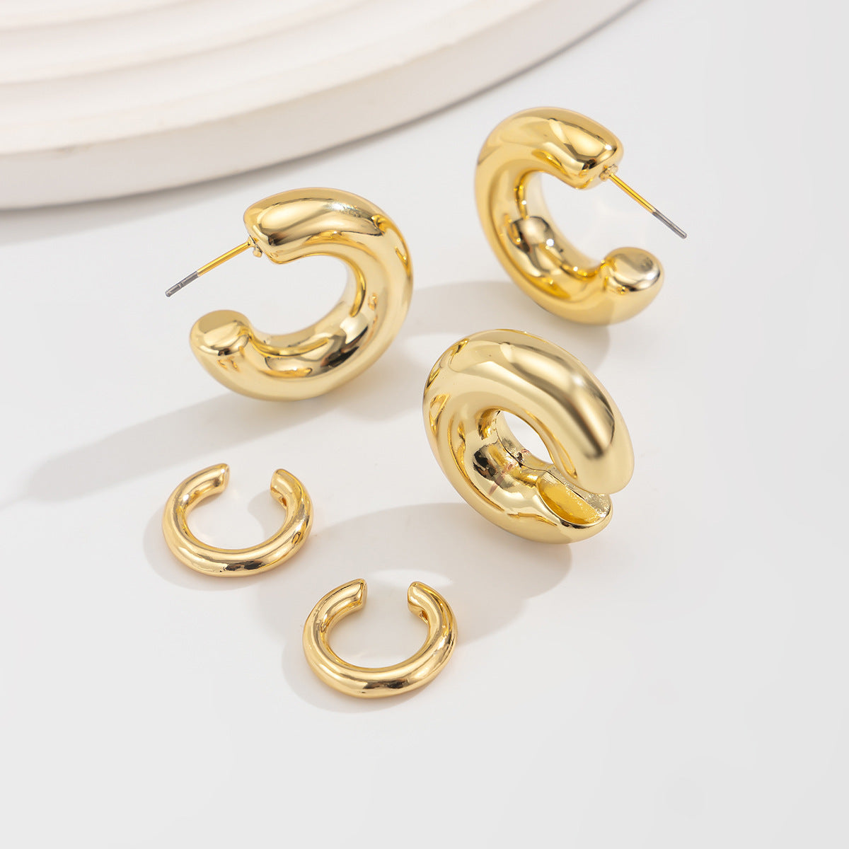 Annslee Sleek C-Shape Ear Cuff Set - Gold [ZMOMESL8]