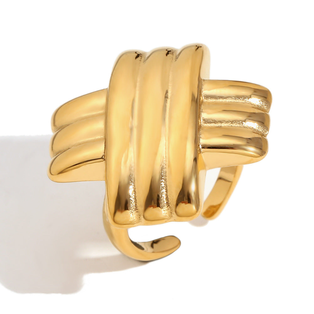 Vicky Gold Hammered Flower Ring - Cross Pattern Wide Open Ring - Gold [N1M0MMBJ]