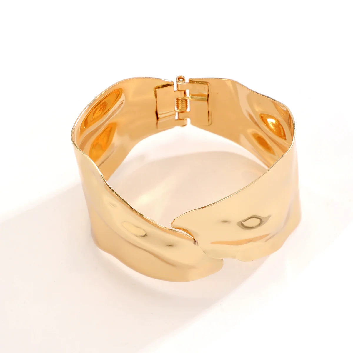 Saray Sculpted Cuff Bracelet - Gold