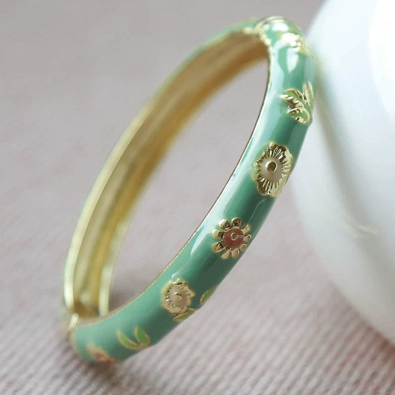 Sloan Whimsical Floral Bracelet - Grey Green (5.1cm)