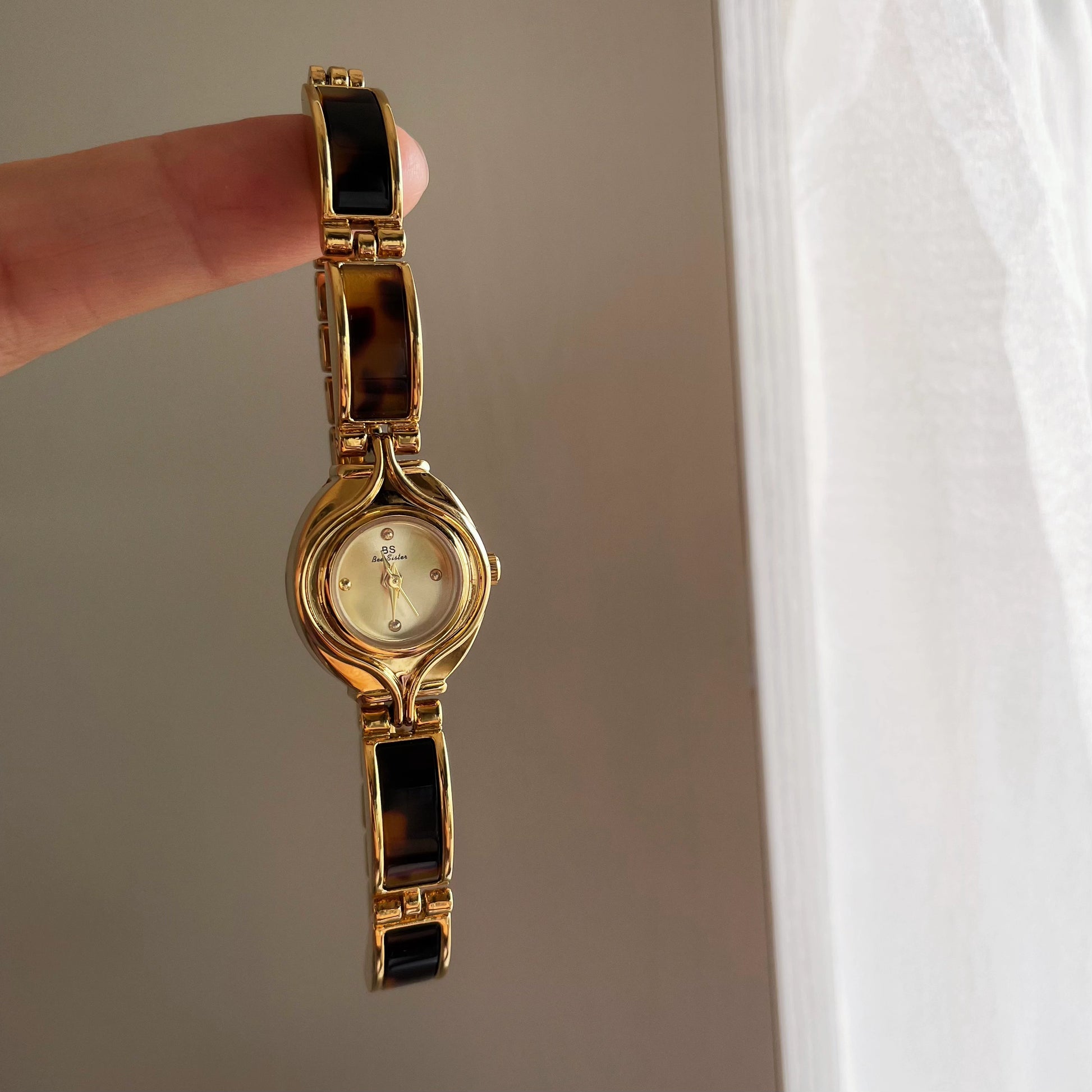 Carlyn Amber Bracelet Watch - Amber Gold Face [1WAZ1LCA]