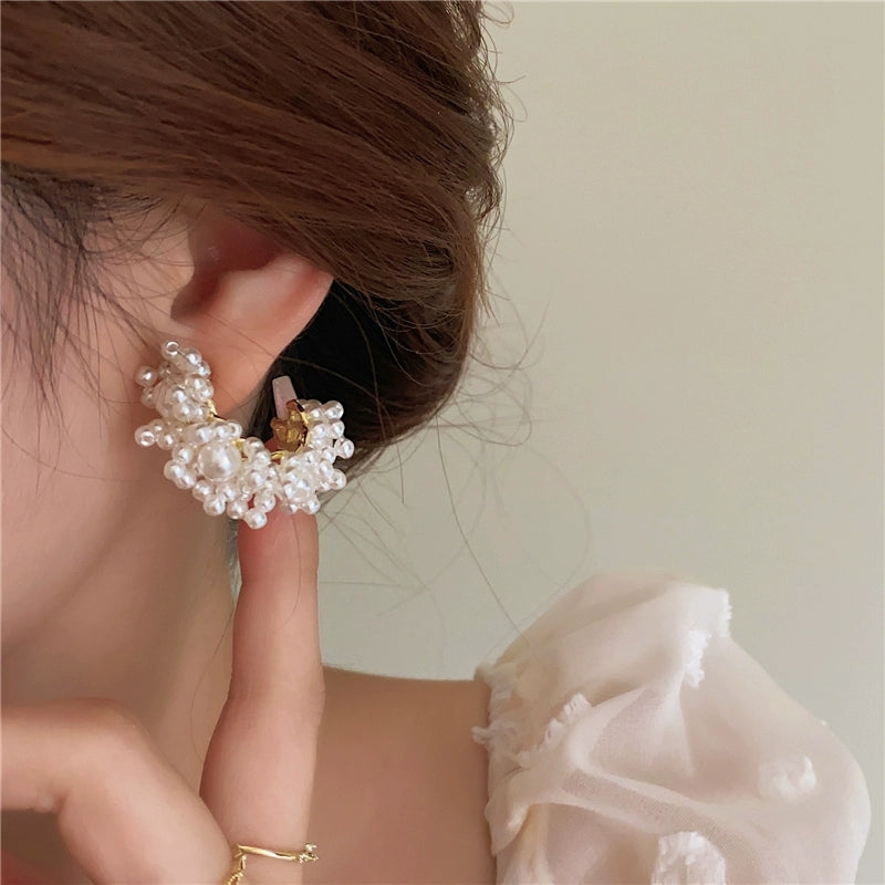 Zakia Pearl Flower Hoop Earrings - Gold Tone with Silver Post [911OAJ8L]