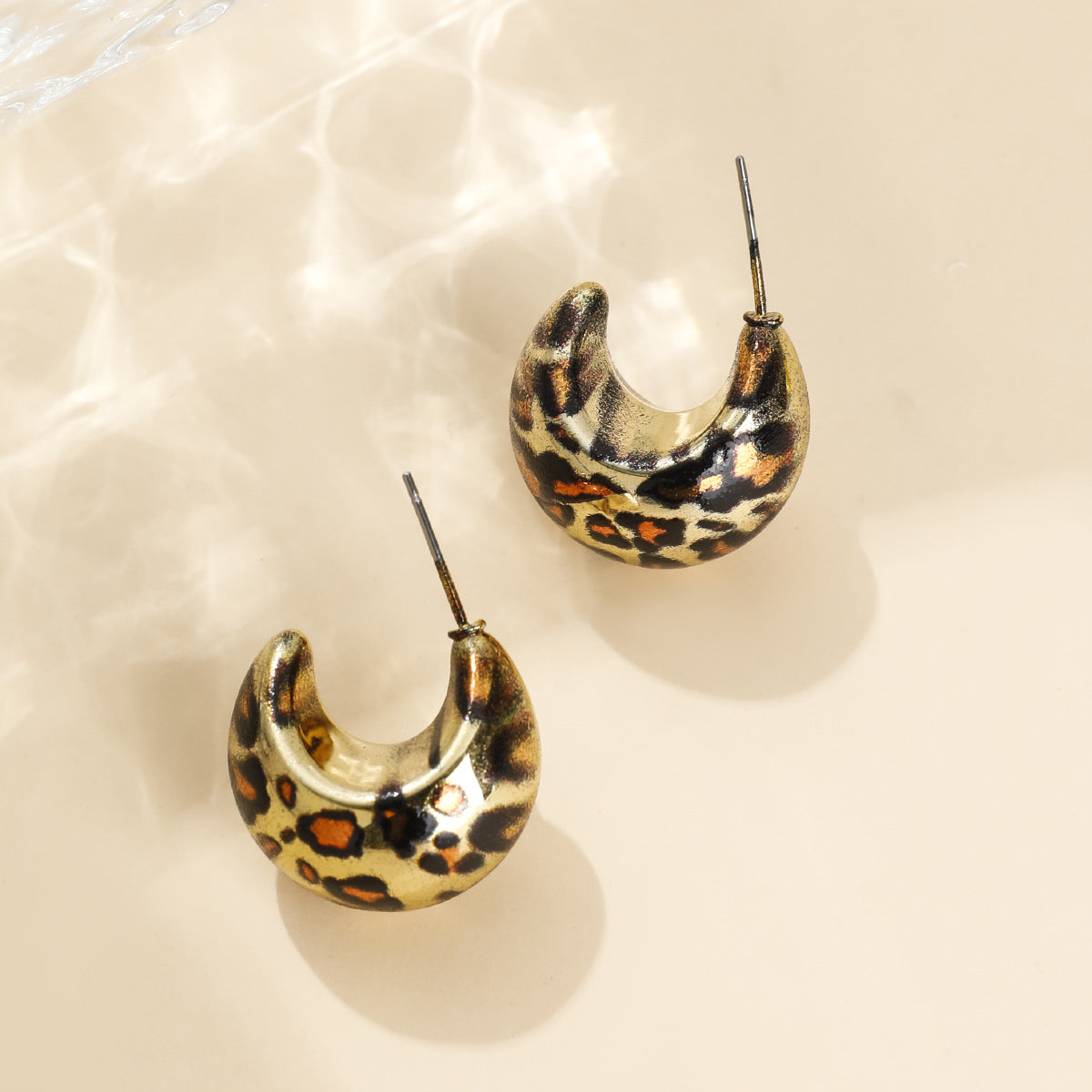 Kenslie Leopard C-Hoop Earrings - Dark Leopard Print [MWNG62HT]