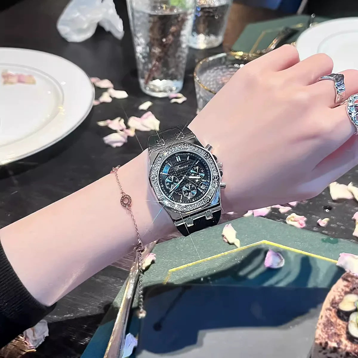 Becky Crystal Bezel Wristwatch - Black Silver