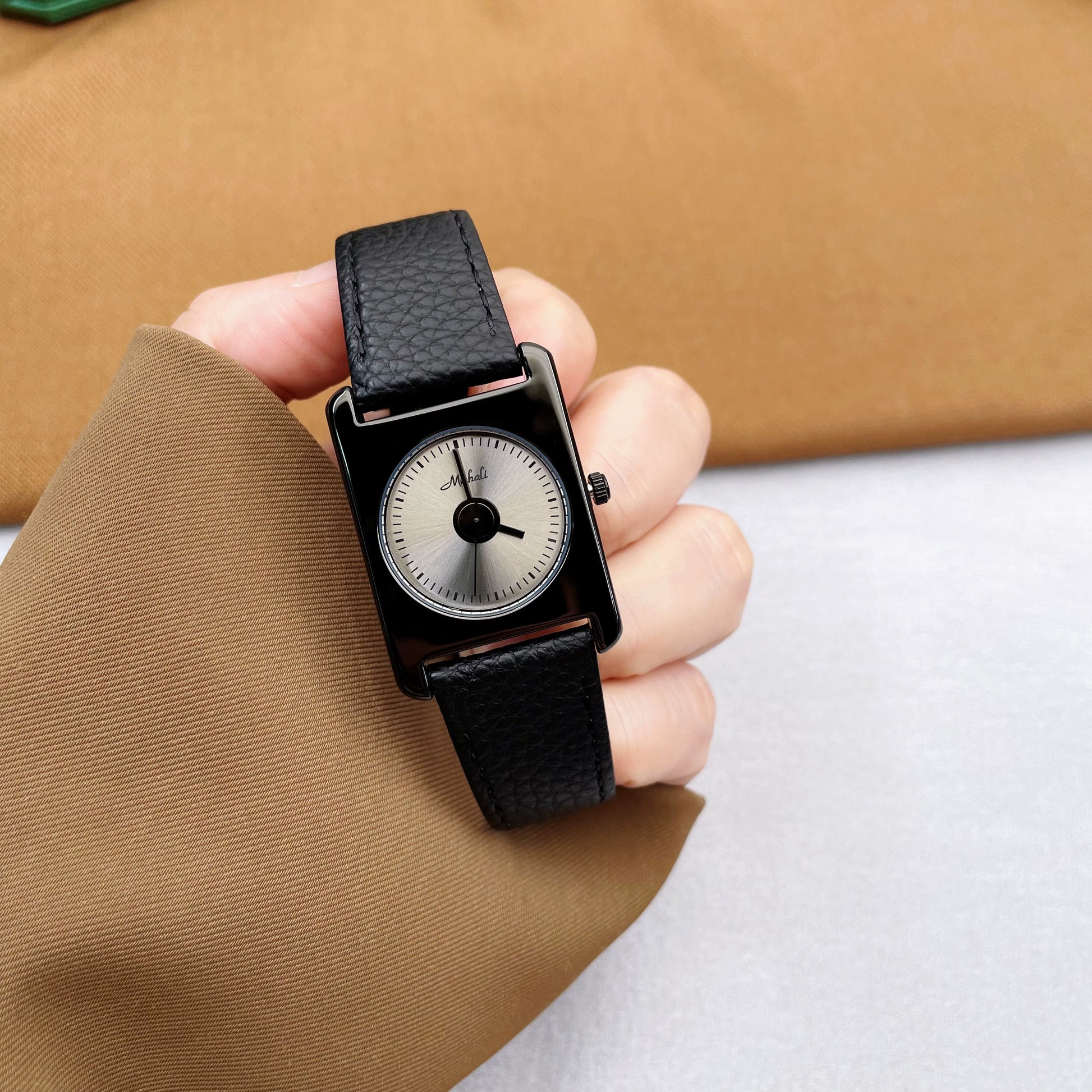 Dariyah Square Leather Watch - Black Strap [L1K1N6YO]