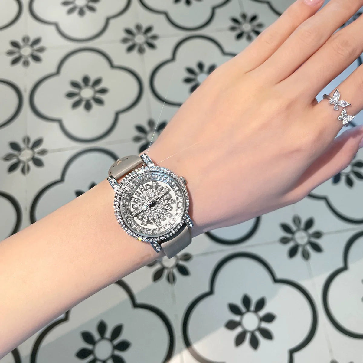 Jeanelle Crystal Elegance Watch - Silver Grey