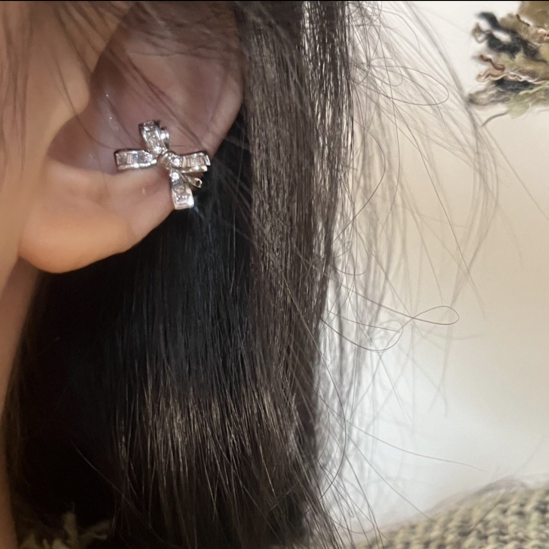 Amarra Sweet Cool Butterfly Ear Cuff - Single Gold