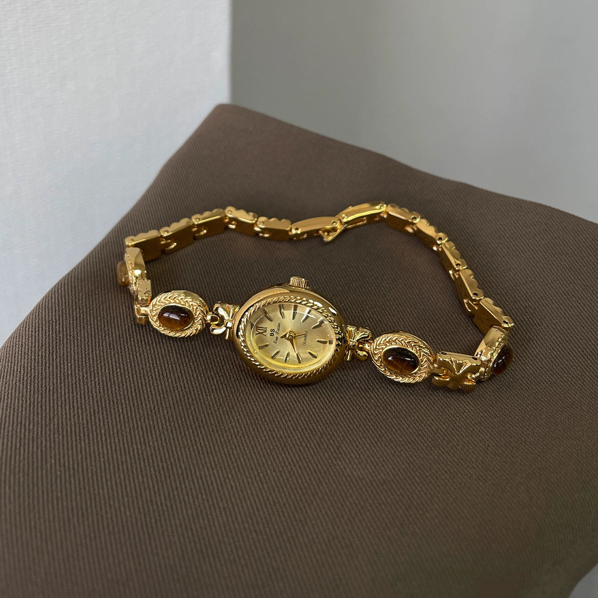 Brayleigh Bracelet Oval Watch - Gold [1HTGJIK9]