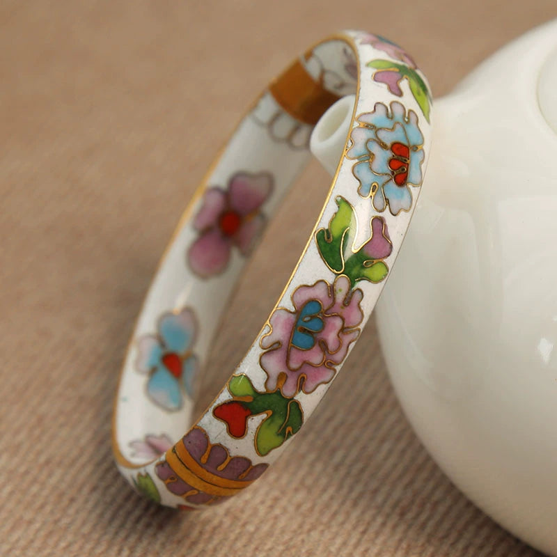 Nyssa Cloisonné Enamel Bracelet - White (Open Design) [7MV1YBKM]