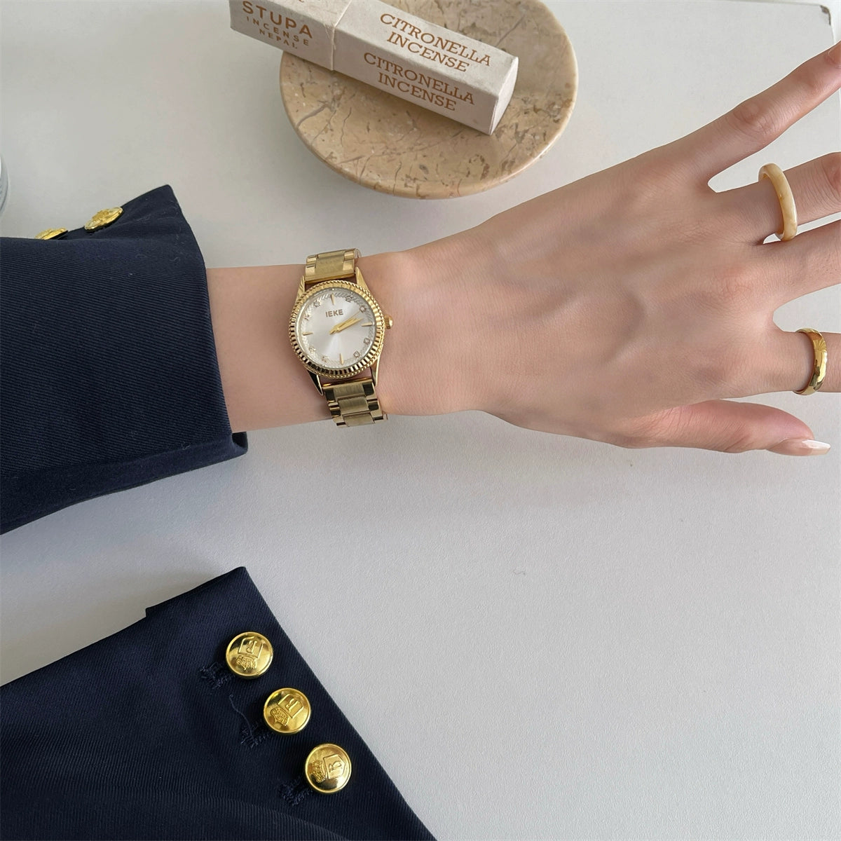 Solara Diamond Steel Watch - Gold Strap White Face [K5DNF3OQ]