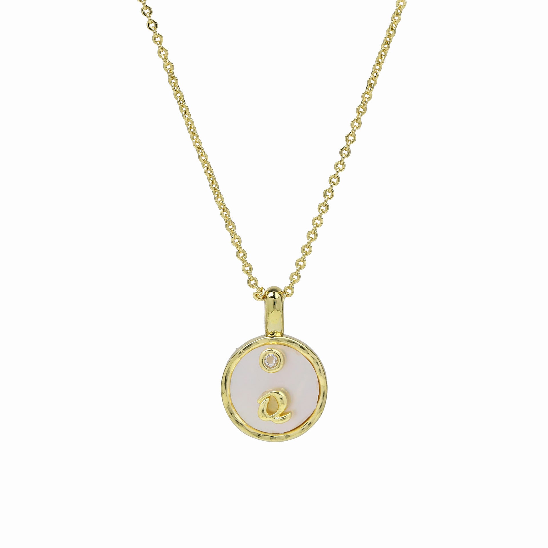 Haset Cursive Initial Pearl Necklace - Initial Q [4ERYFKQW]