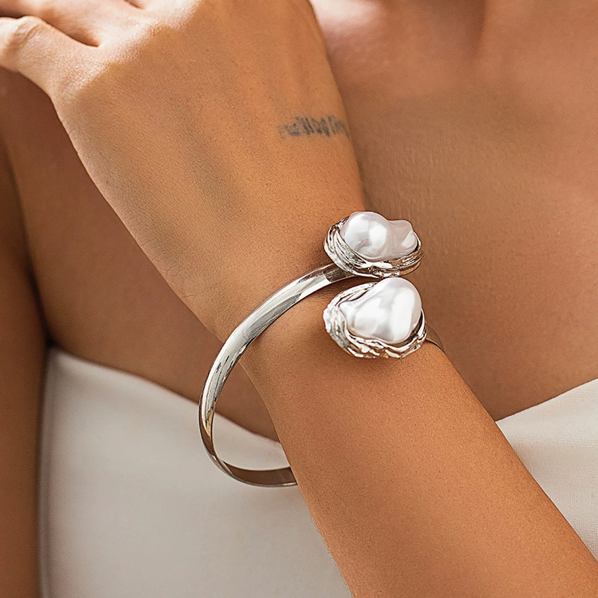 Archer Baroque Pearl Choker - Bracelet Silver [KQAM5HIH]