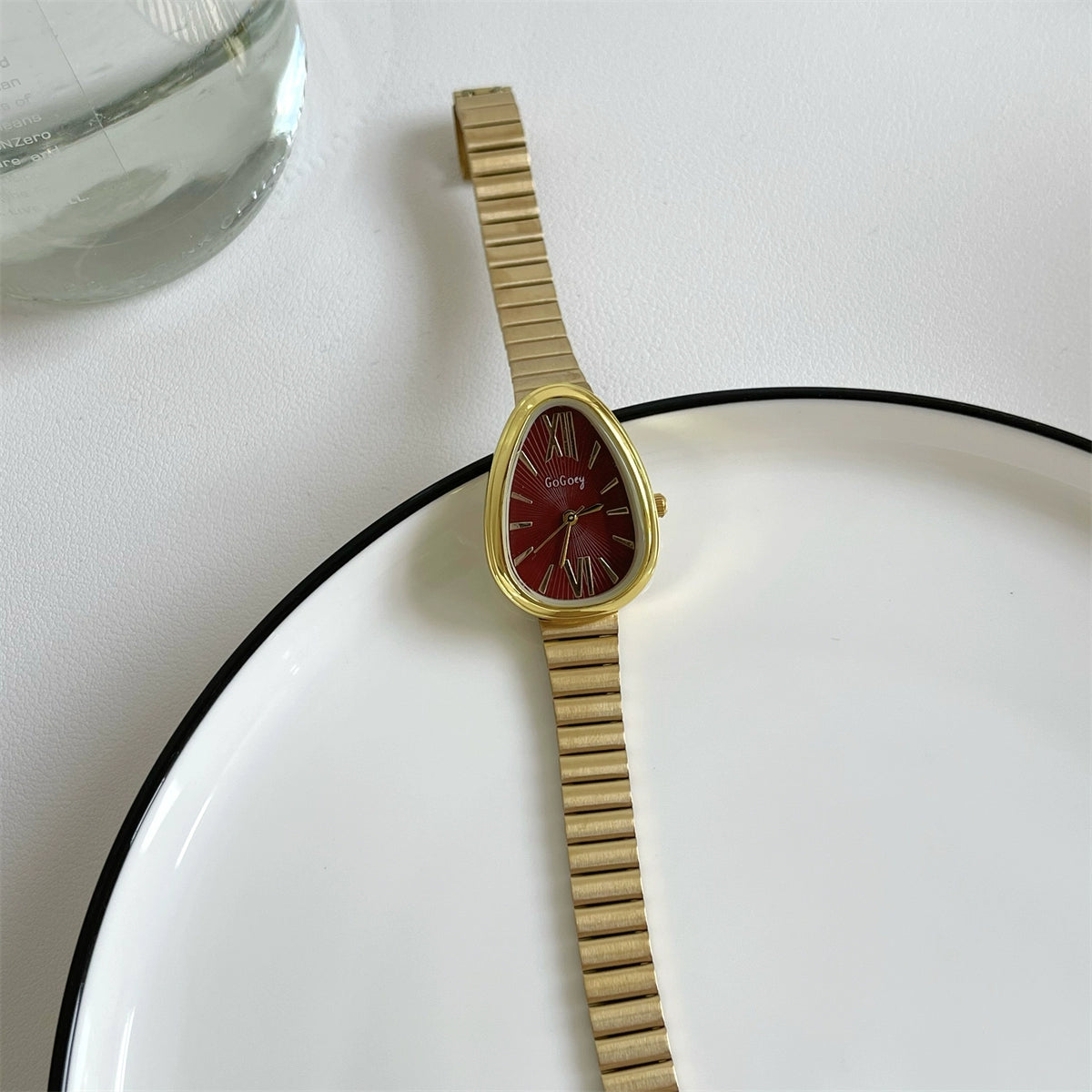 Kenadie Vintage Snake Head Watch - Gold Bamboo Joint Strap, Red Face [6GXKXA82]