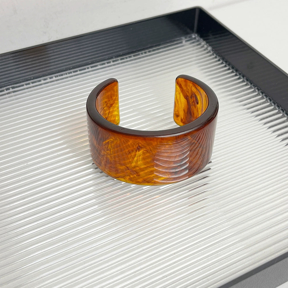 Ariyana Wide Bangle Bracelet - Amber Wide Bangle [UJT96WVU]
