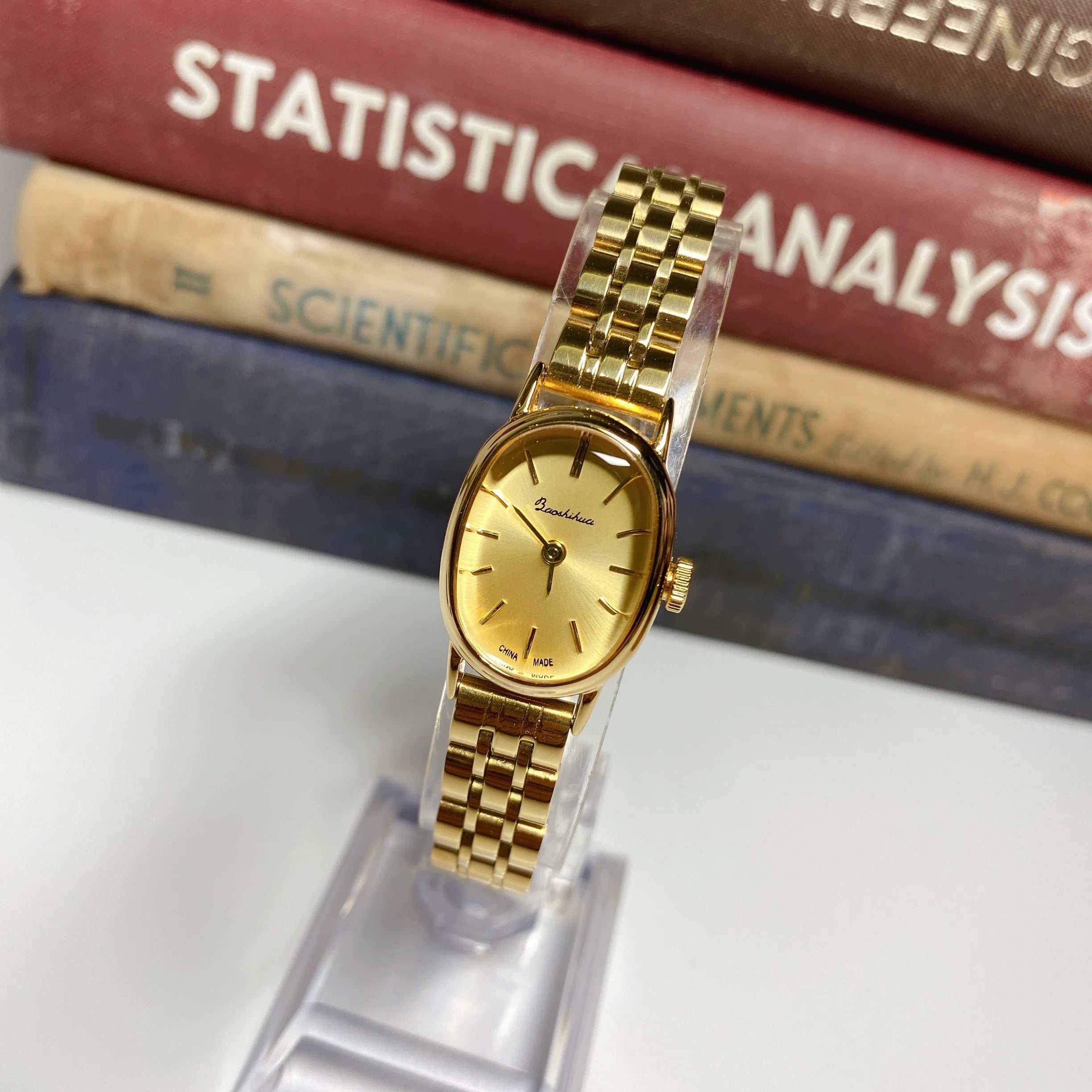 Avayah Vintage Gold Watch - Gold with Steel Strap (Includes Brown Strap)