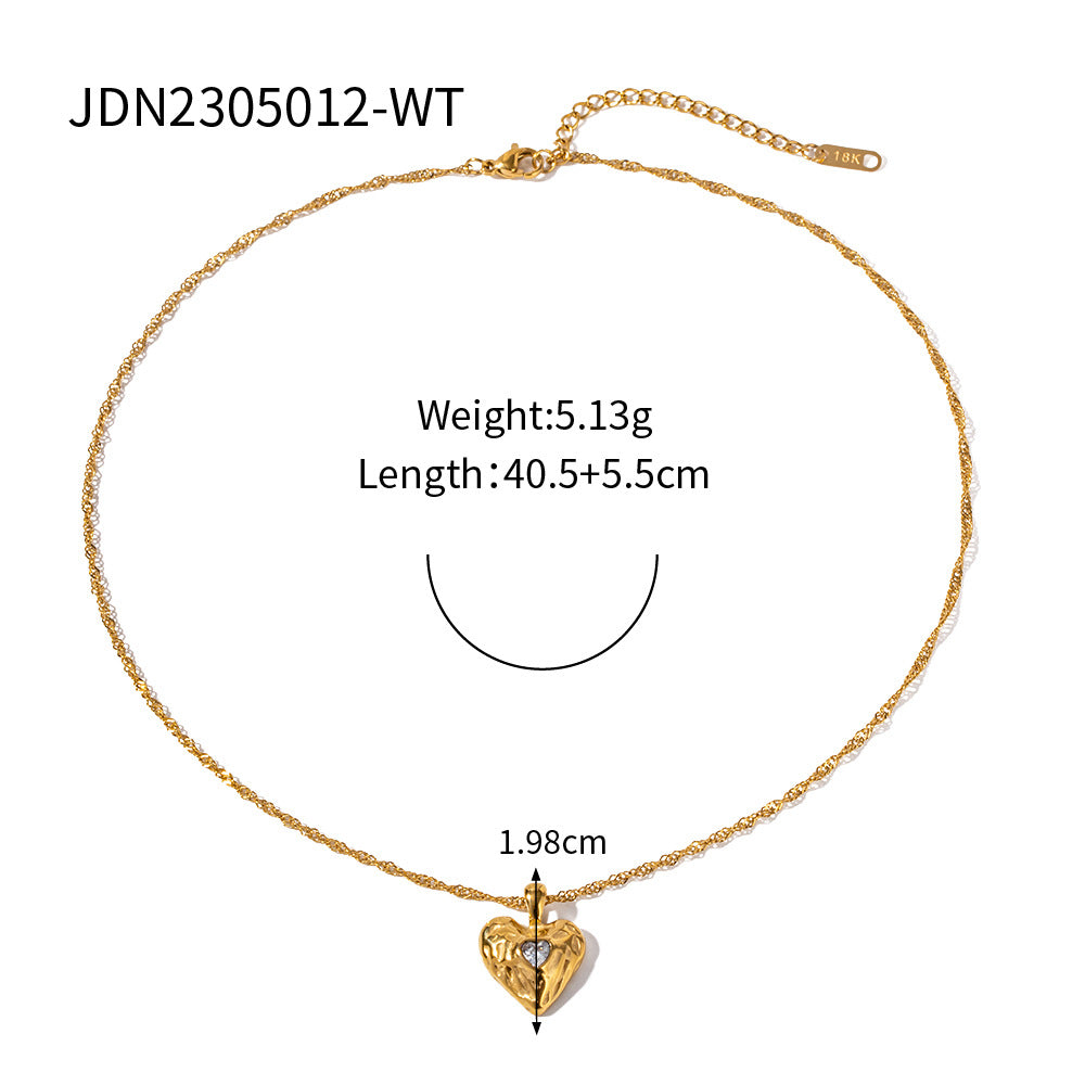 Karlyn Hammered Heart Necklace - Silver Tone [P559UVKI]