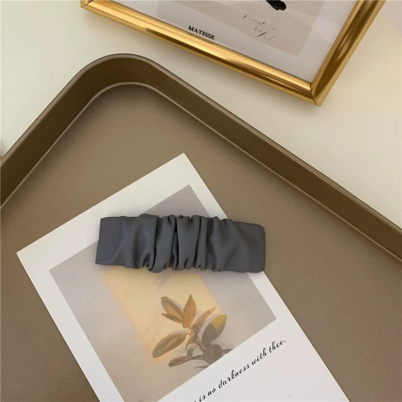 Luci Pleated Faux Leather Hairpin - Grey [LIDZZPJU]