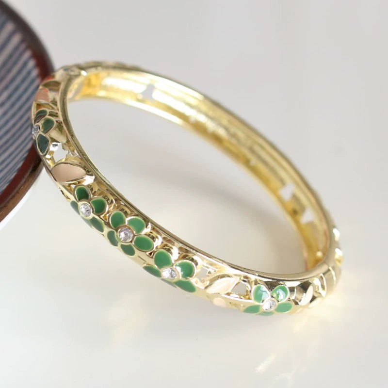 Weslynn Cloisonné Floral Bracelet - Yellow Green D-Style [B521H4DZ]