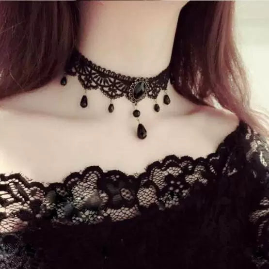 Amran Crystal Lace Choker - Style 40 [S8S27BHX]