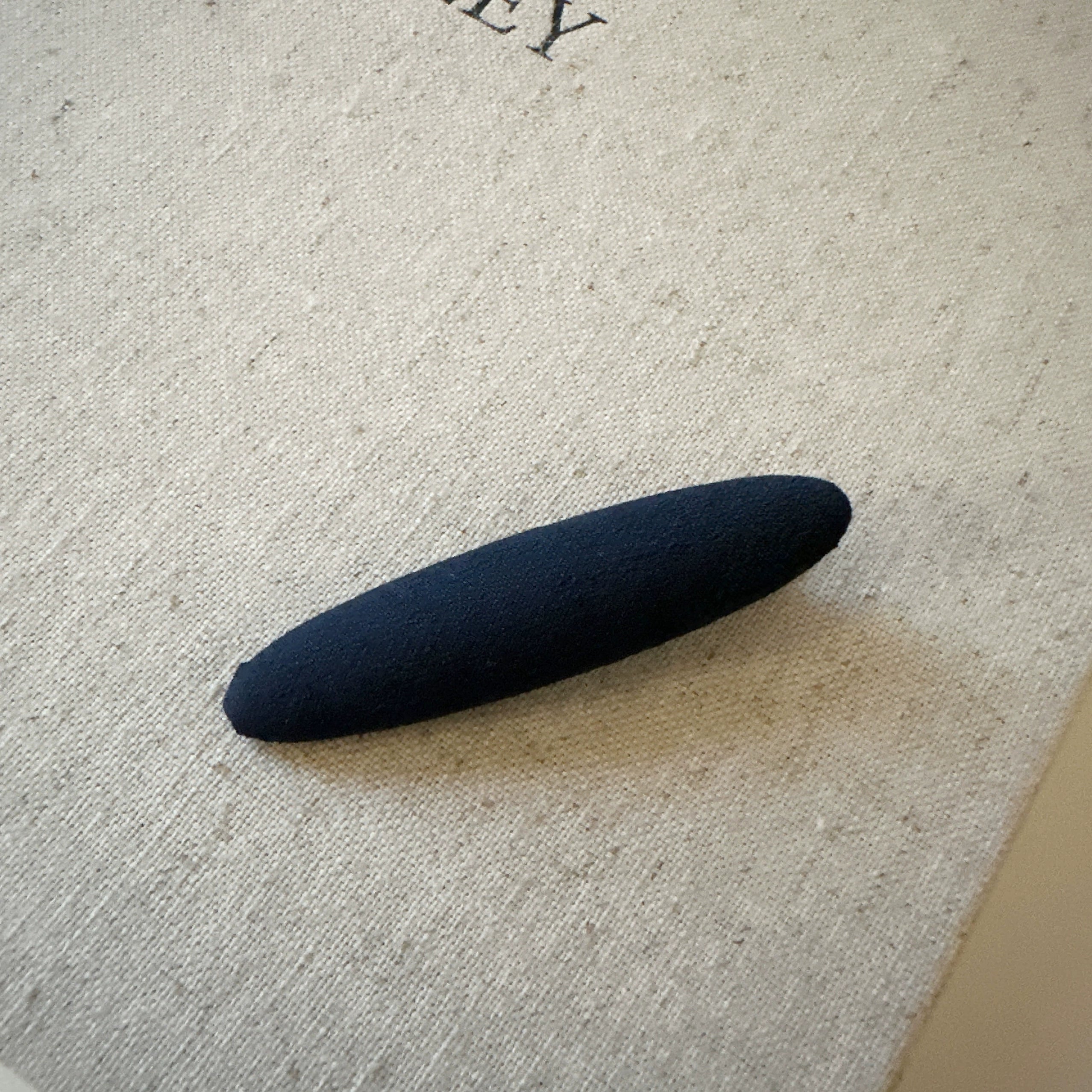 Annah Plaid Fabric Hair Clip - Solid Blue Long Oval (Single) [PW57J3U2]