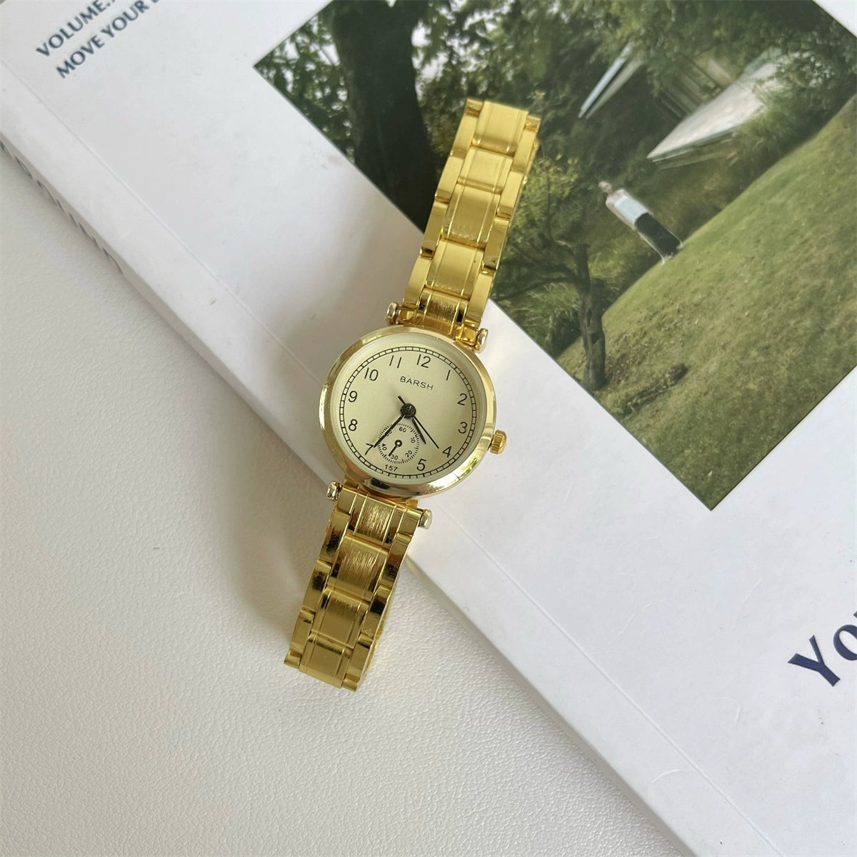 Rome Vintage Gold Watch - Gold Band Gold Dial (Numeric) [X0BICFT5]