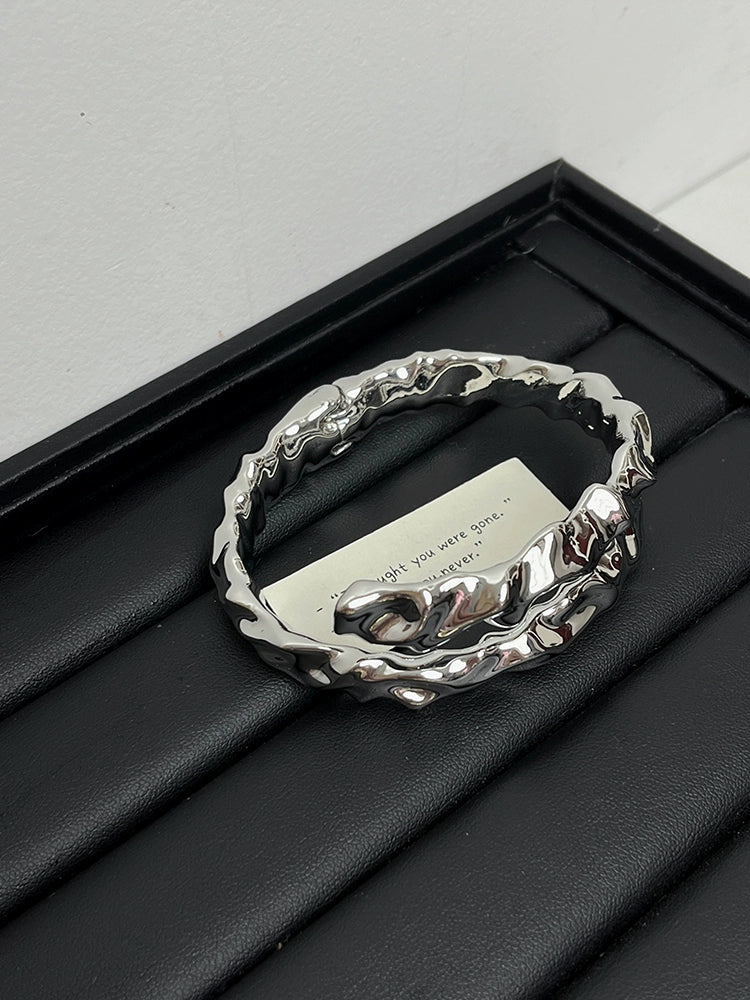 Samanvi Sculpted Cuff Bracelet - Narrow Double-Layer Silver Cuff [YHM4ZE25]
