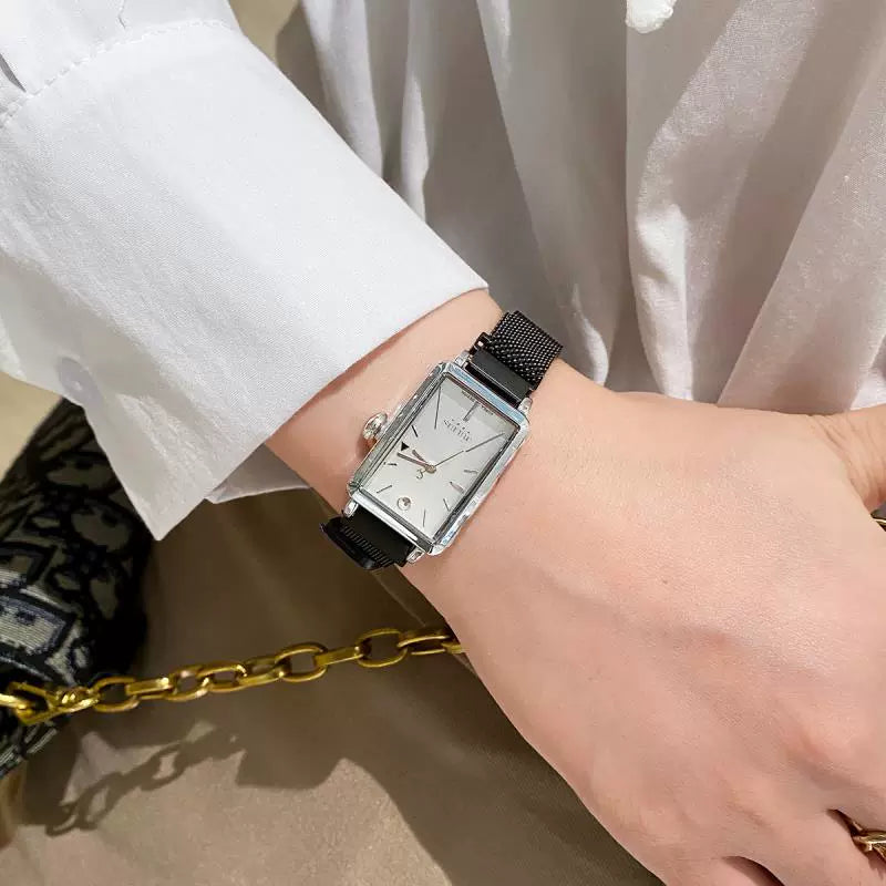 Angelica Vintage Leather Watch - Black Magnetic Strap