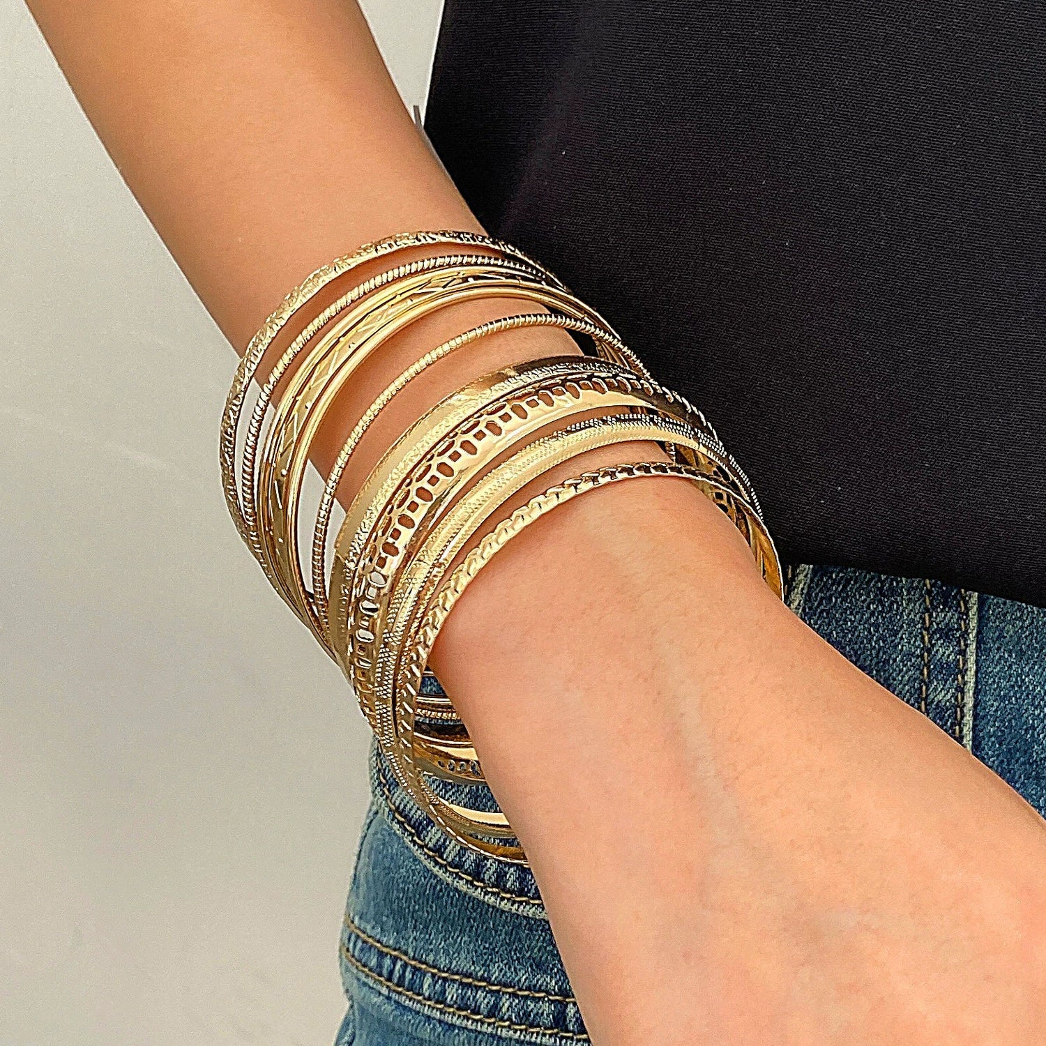 Tracey Vintage Alloy Bangle Set - KC Gold 3