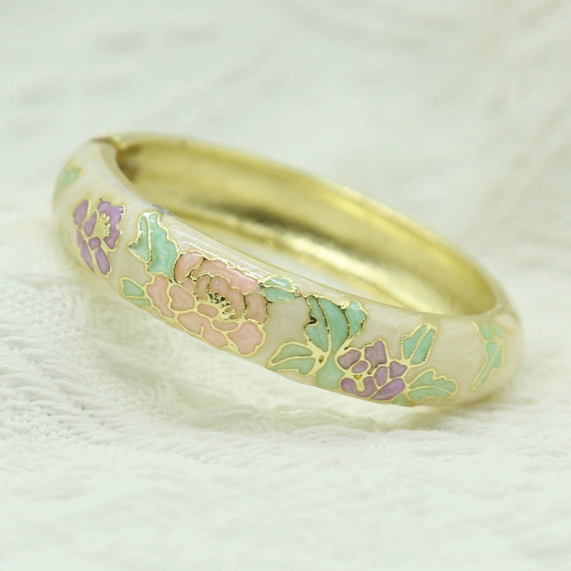Jariah Peony Cloisonné Bracelet - Light Yellow [HIYA9S00]