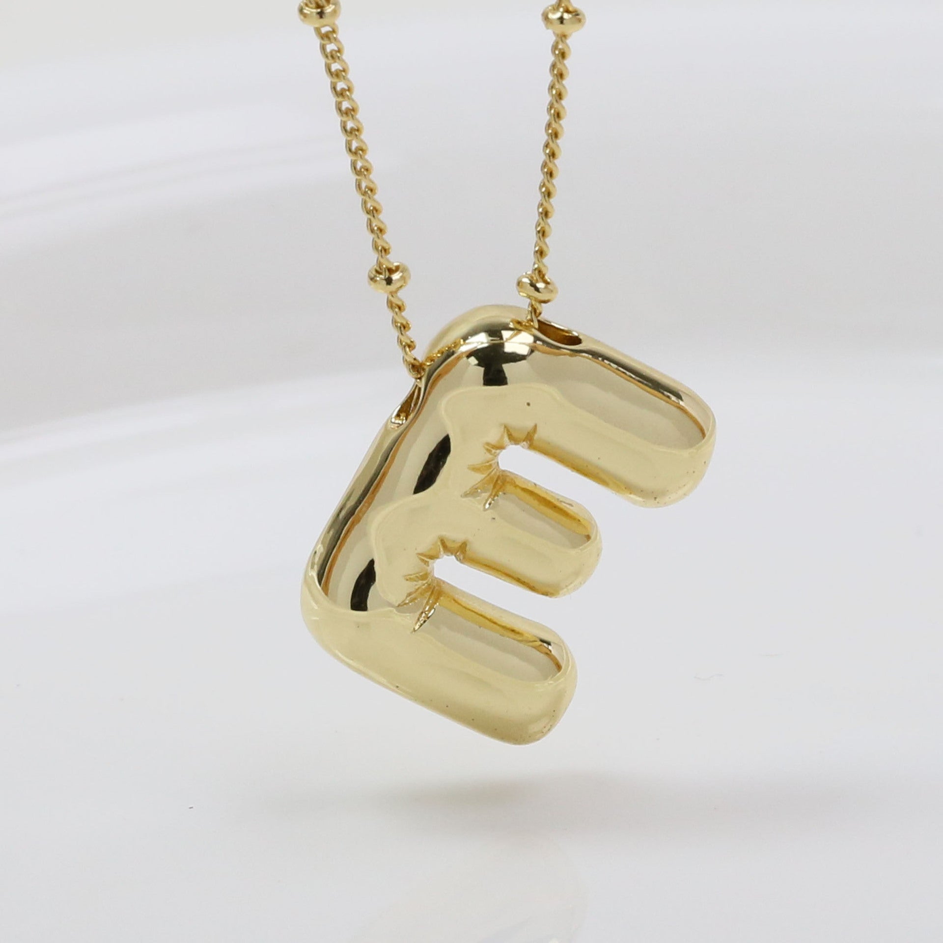 Aberdeen Bubble Initial Necklace - E (Necklace) [7ZEGVBXZ]
