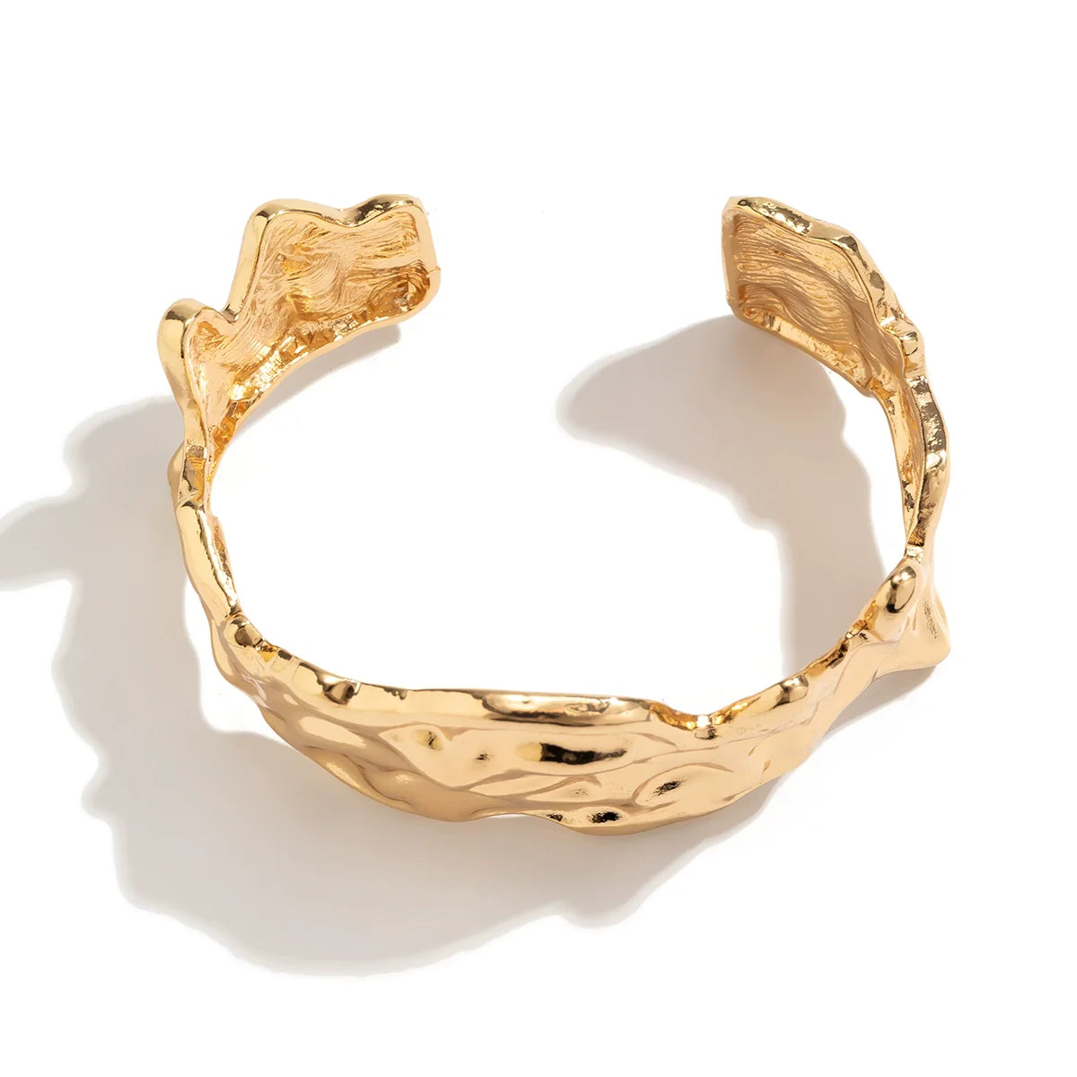 Noemy Sculpted Cuff Bracelet - Gold
