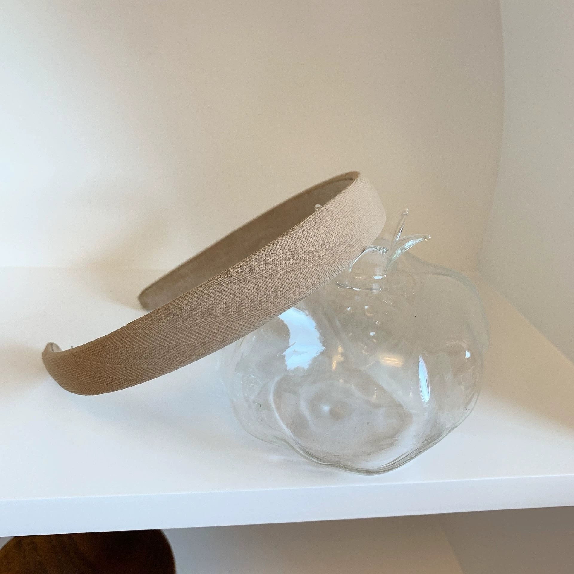 Saraiya Elegant Fabric Headband - Beige [8JWAFSBM]