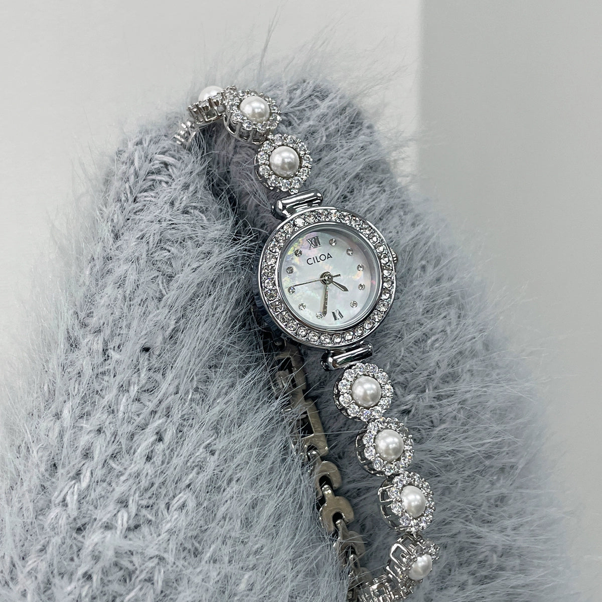 Shaylee Elegant Bracelet Watch - Mother-of-Pearl White [61K7ZQQN]