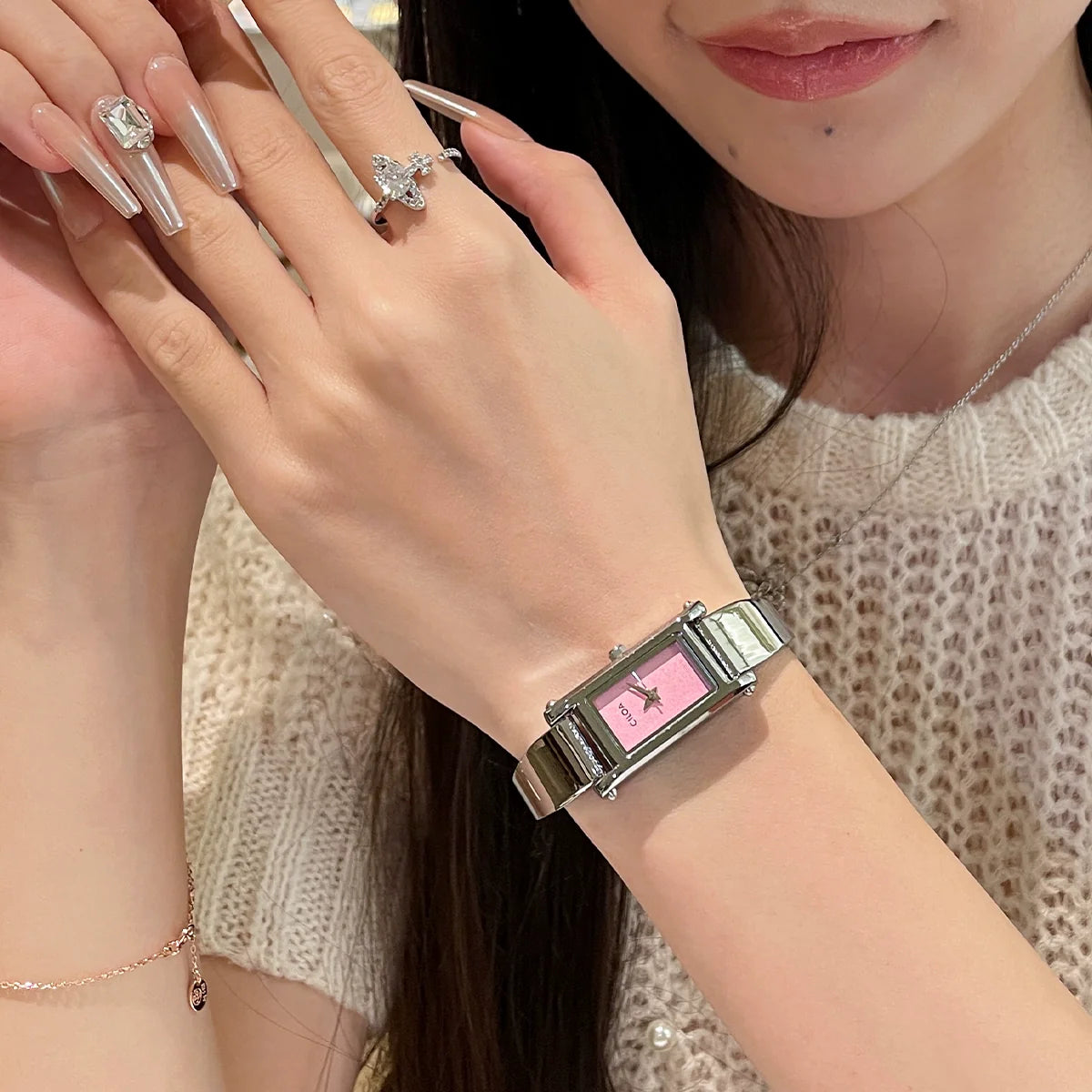 Aishah Rectangular Bracelet Watch - Pink