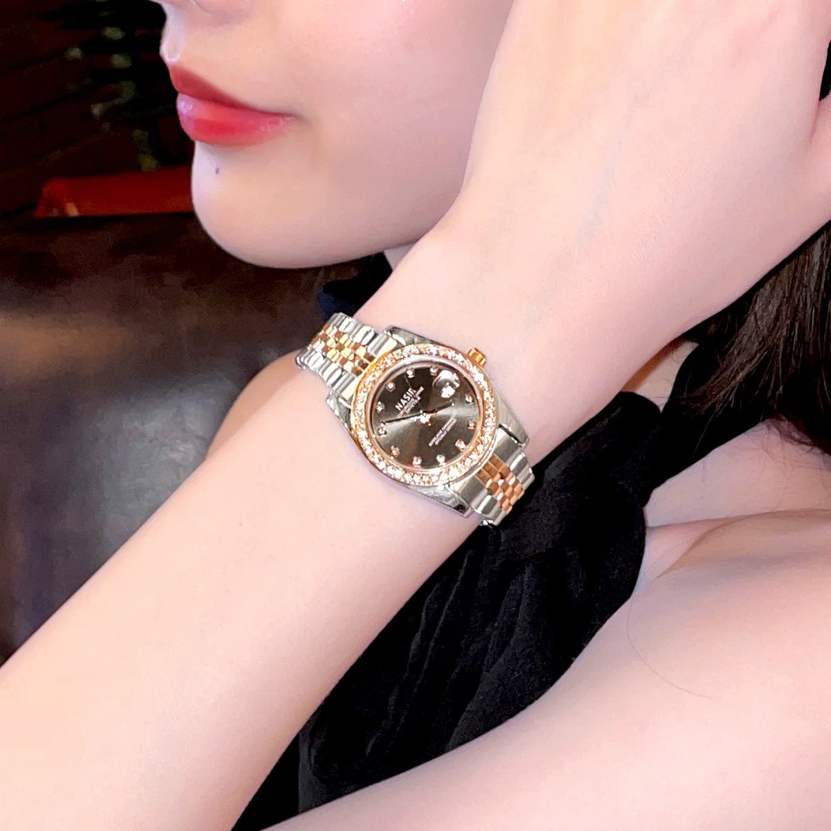 Jaydah Crystal Quartz Watch - undefined