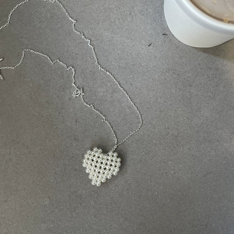Makaela Elegant Heart Necklace - Pearl Chain Heart [G99Y52KV]