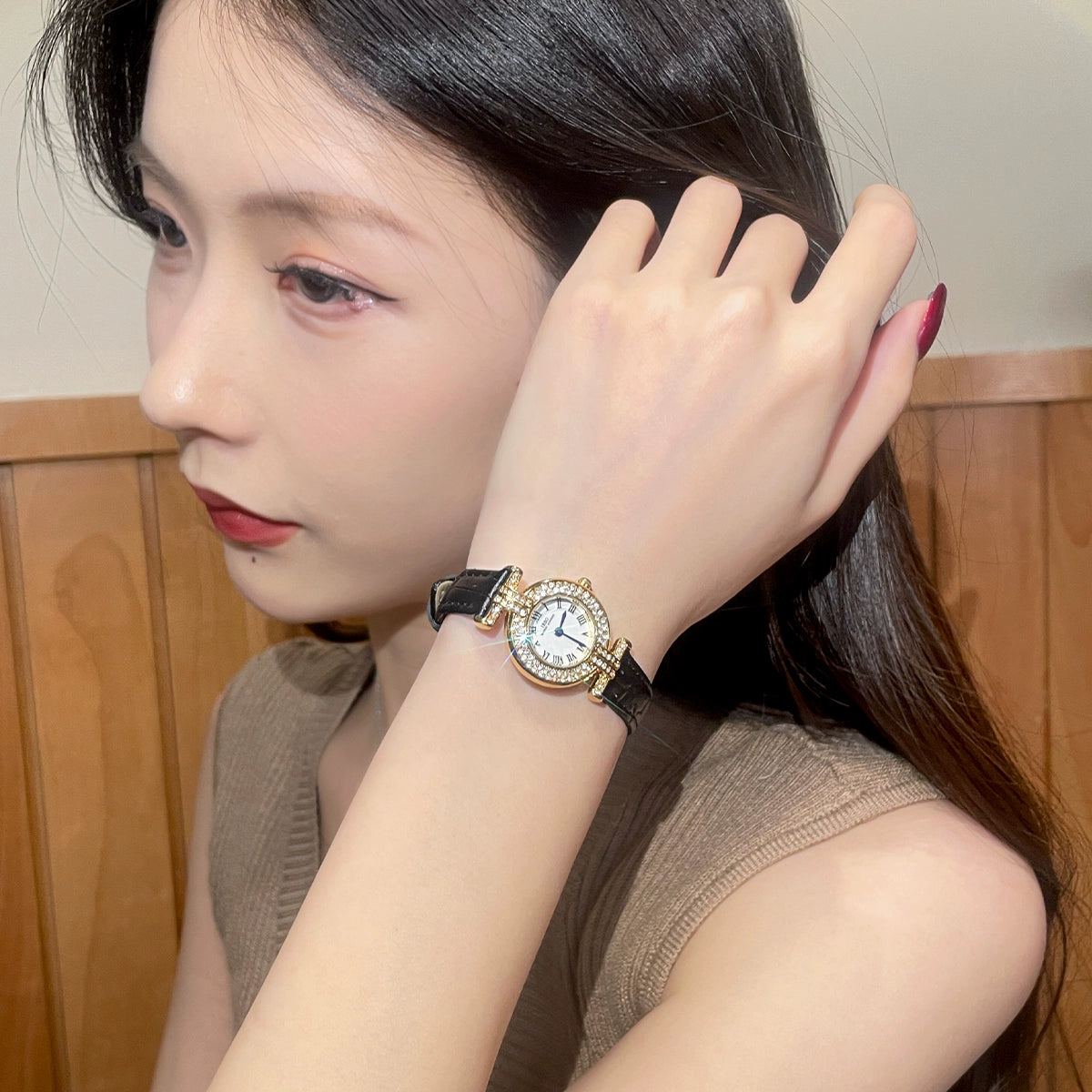 Emina Dainty Quartz Watch - Gold