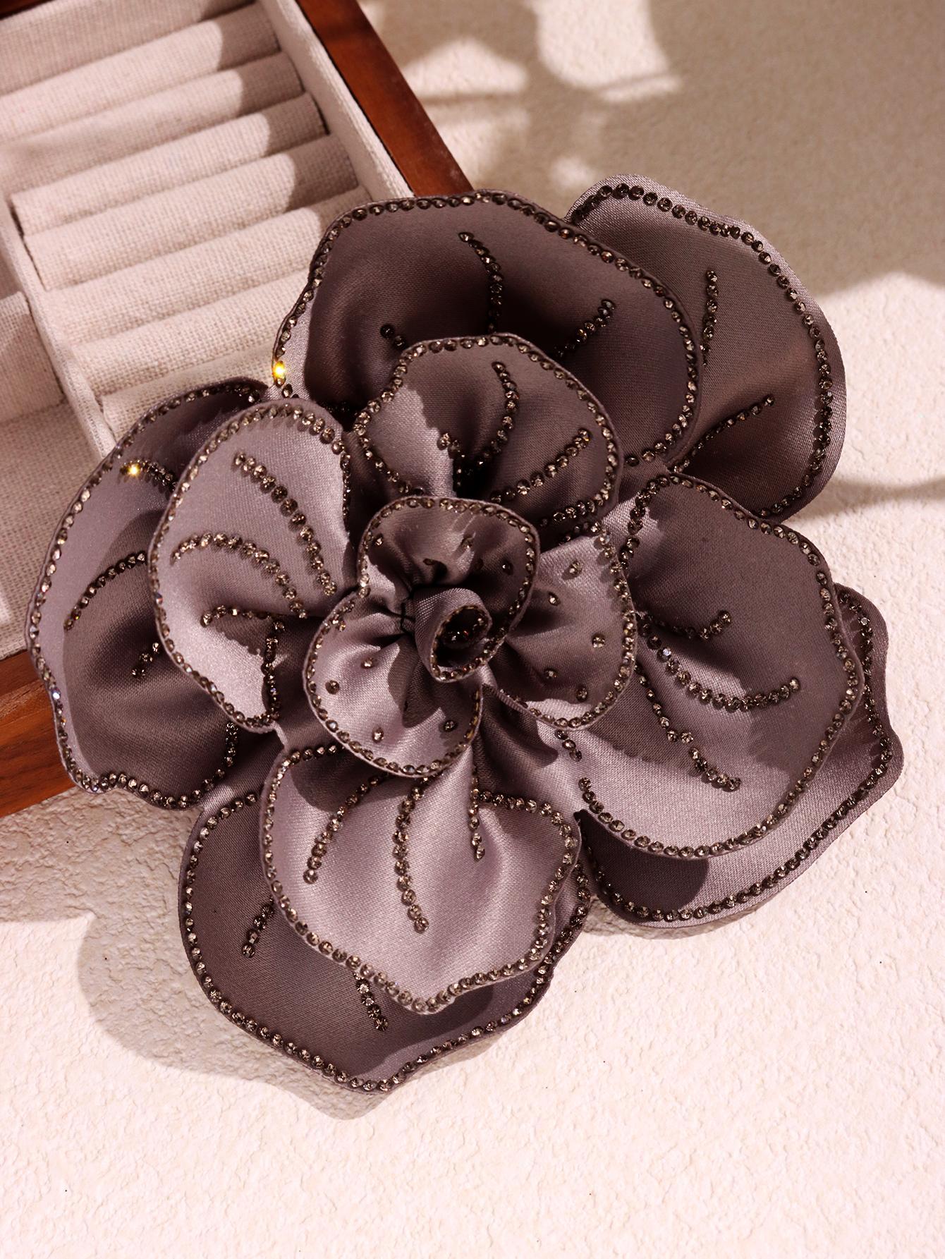 Jovanna Embellished Floral Brooch - D [BE6POFS5]