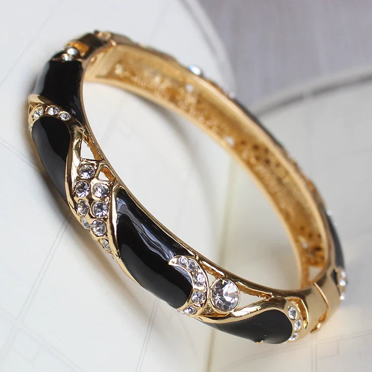Alainah CloisonnŽ Floral Bracelet - Black