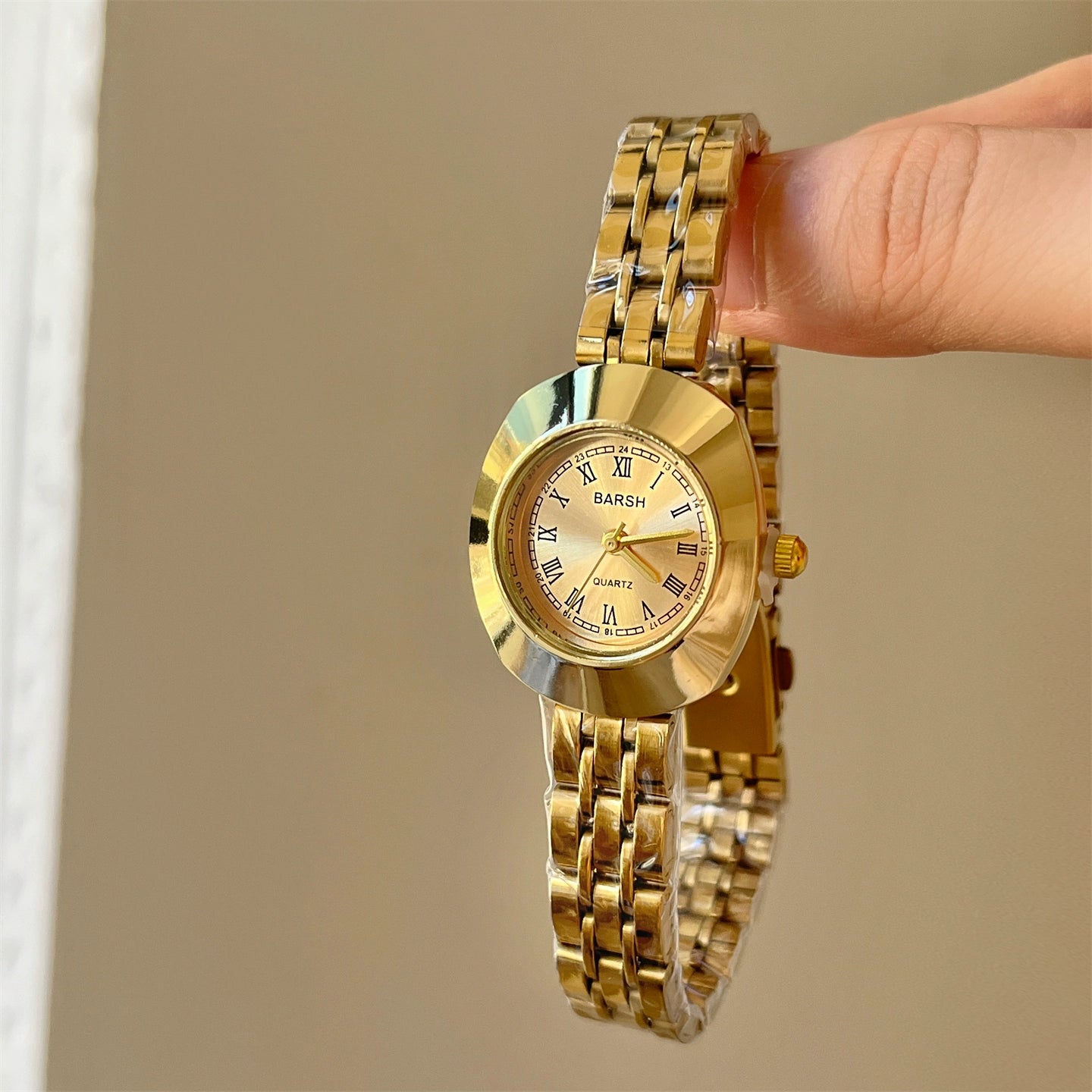 Ayan Retro Slim Watch - Gold Band Gold Dial [81UJ2FDX]