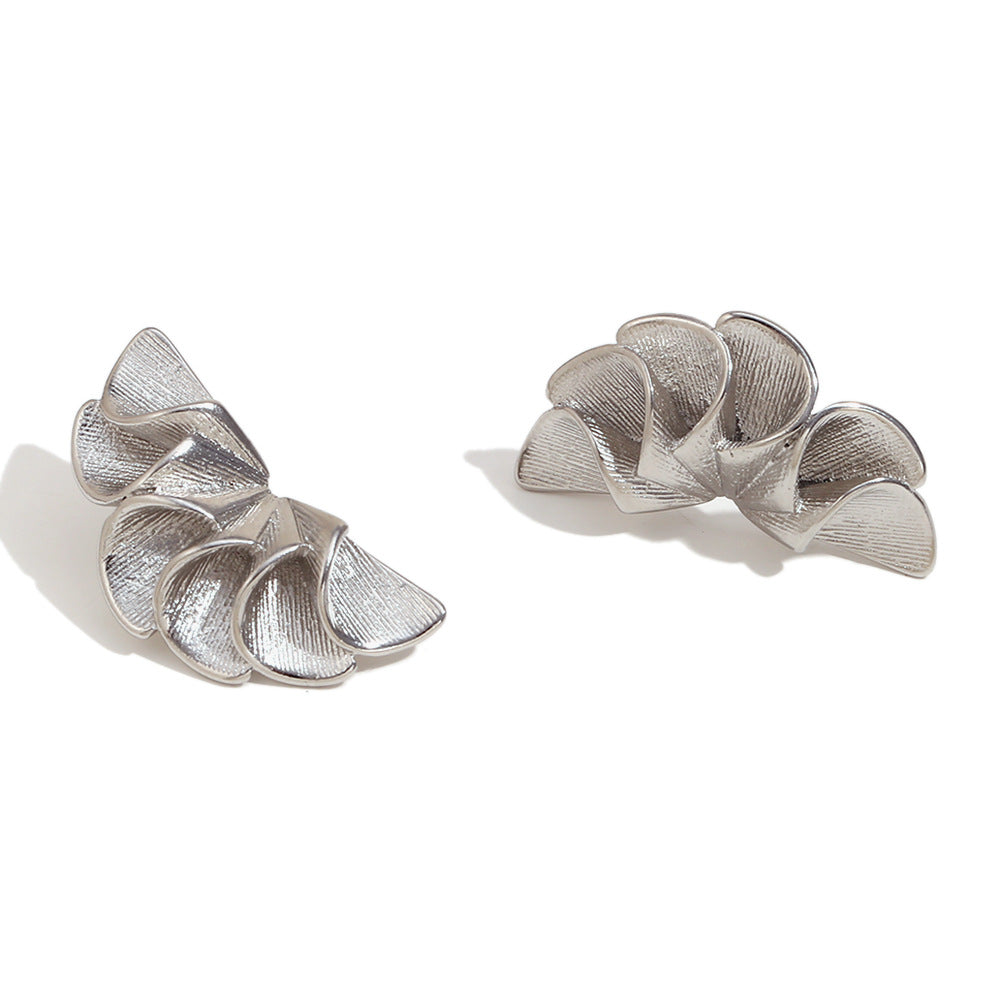 Maira Gold Petal Earrings - Pleated Petal Earrings - Silver [APWPT6K7]