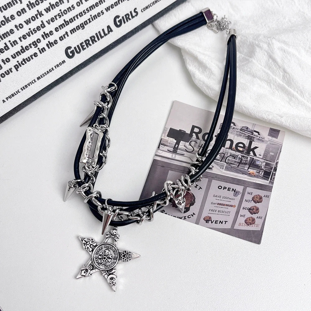 Alayah Y2K Leather Choker - Five-pointed Star Leather Necklace