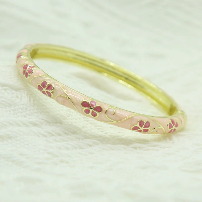 Lakelynn Delicate Floral Bangle - Light Pink
