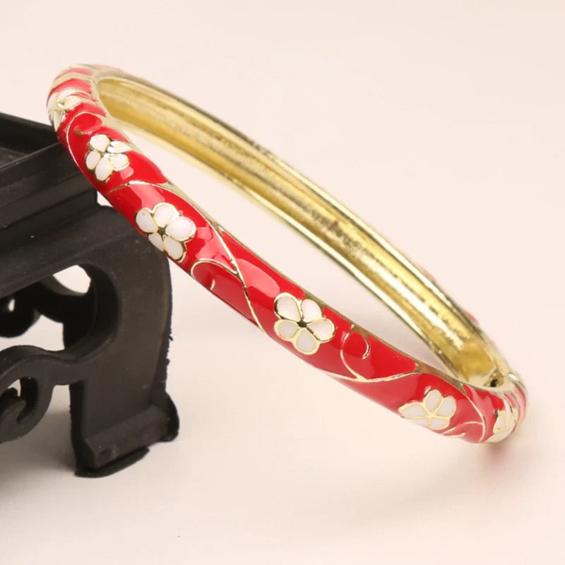 Lakelynn Delicate Floral Bangle - Scarlet Red