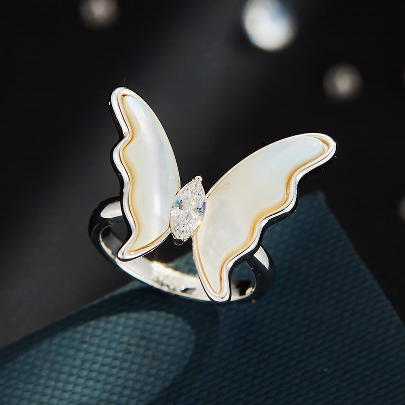 Island Shell Butterfly Ring - Gold Tone [K446630V]