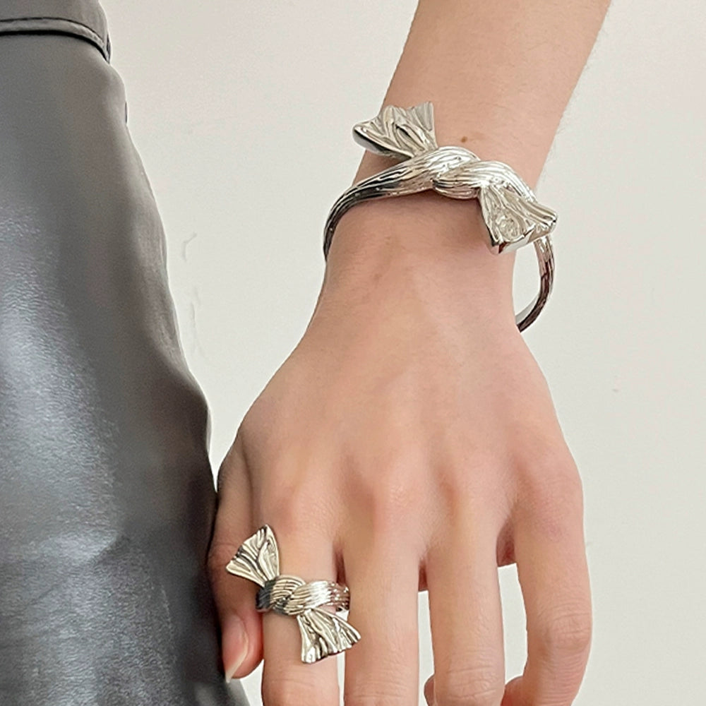Kodie Sculptural Bow Jewelry - Bow Bracelet Ring Set [1AKGEIKE]