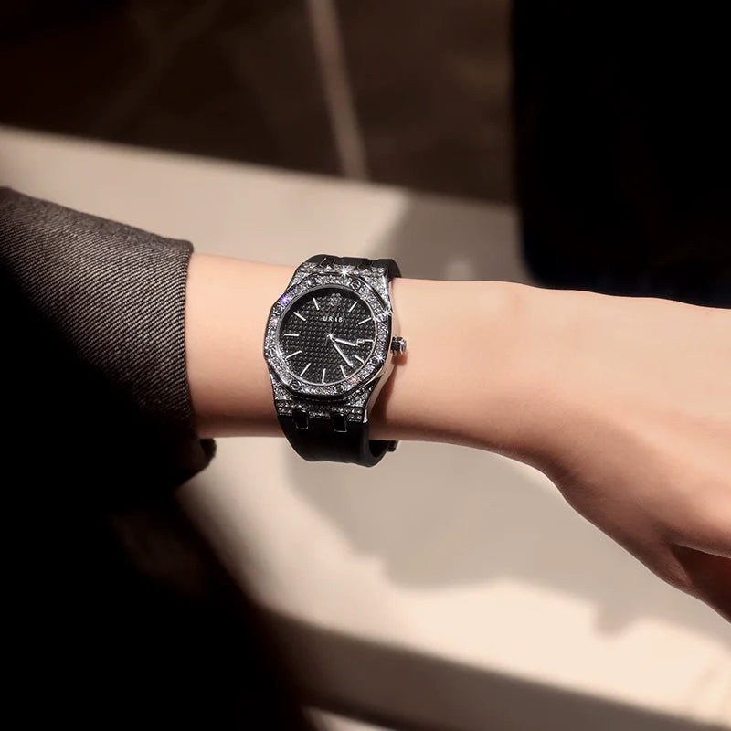 Becky Crystal Bezel Wristwatch - Silver Black Dial
