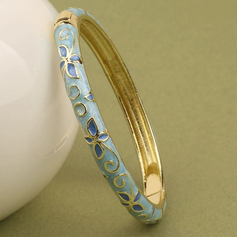 Eden Cloisonne Clover Bracelet - Light Blue [3URPWR35]